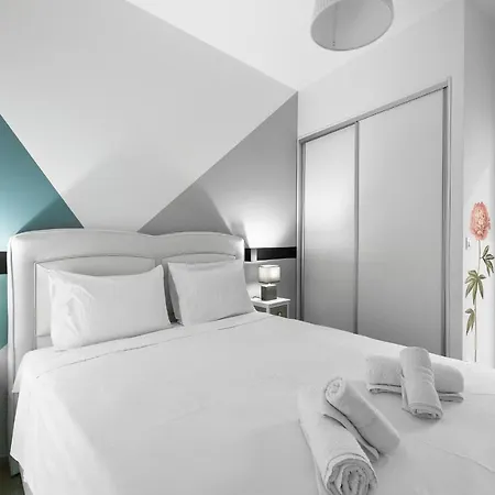 Flaneur, Nilie Hospitality Mgmt *